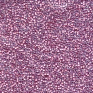 Lined Pale Lilac AB (M15) - Beading Amazing